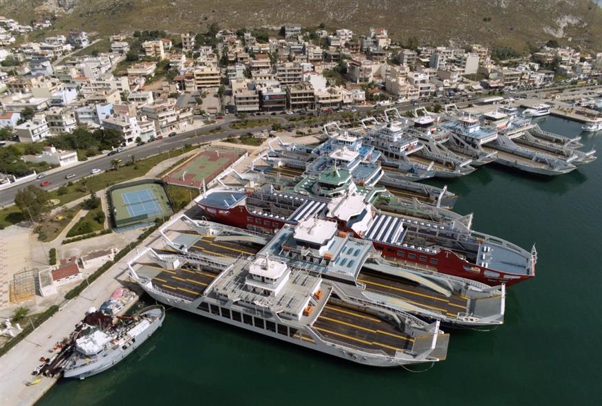 Υποθαλάσσια ζεύξη Σαλαμίνας - Περάματος
